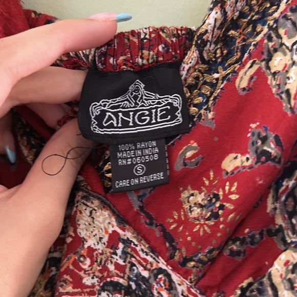 Beautiful and unique Angie maxi dress - Picture 3 of 4